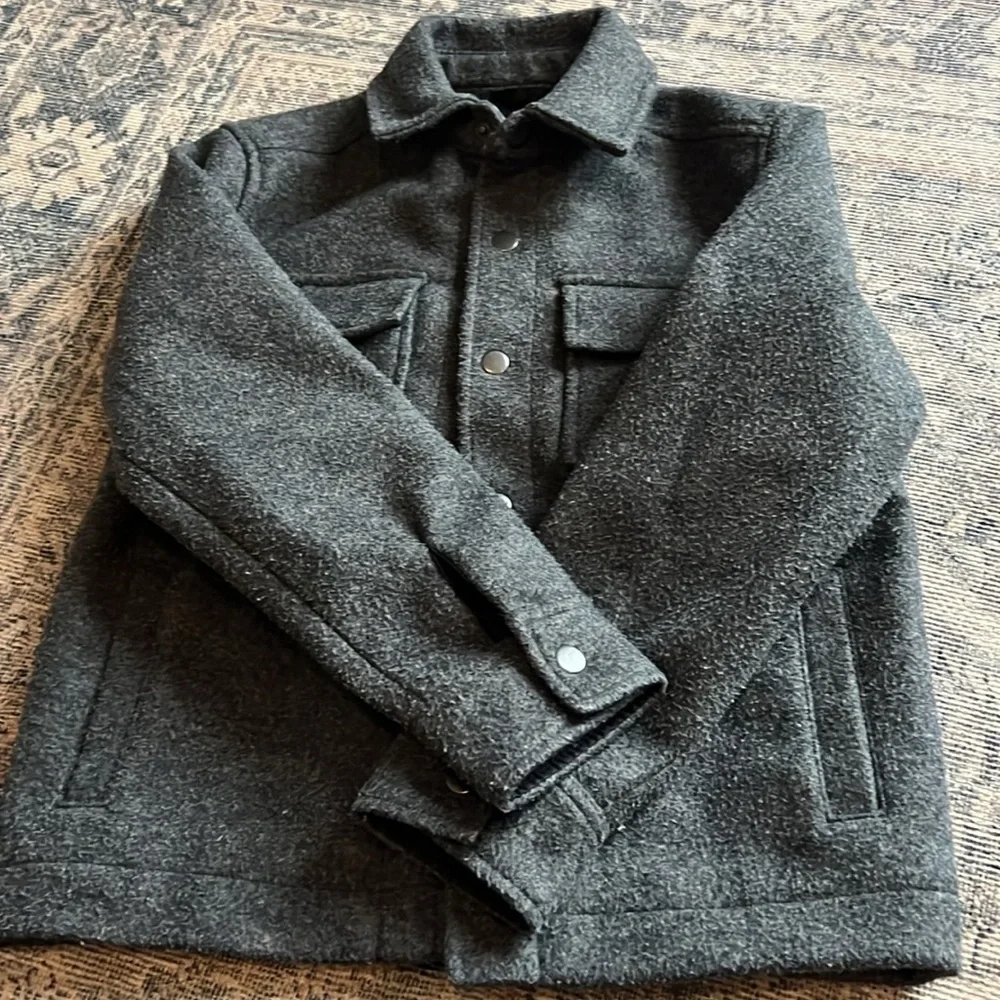 Old‎ Navy Black Textured Jacket
